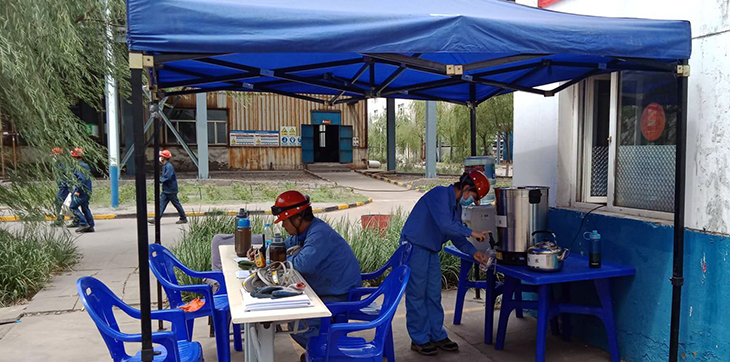 730黨建之窗丨氯堿分廠黨支部全力做好大檢修后勤保障工作 (2).jpg